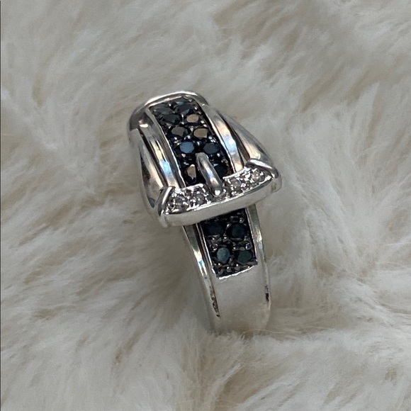Buckle Black Diamond Ring - Picture 3 of 6